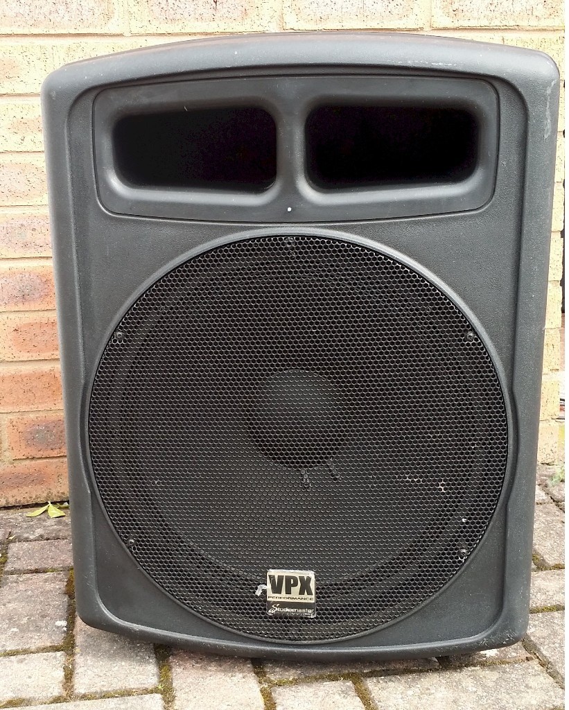 studio master speaker 15 inch 600 watt